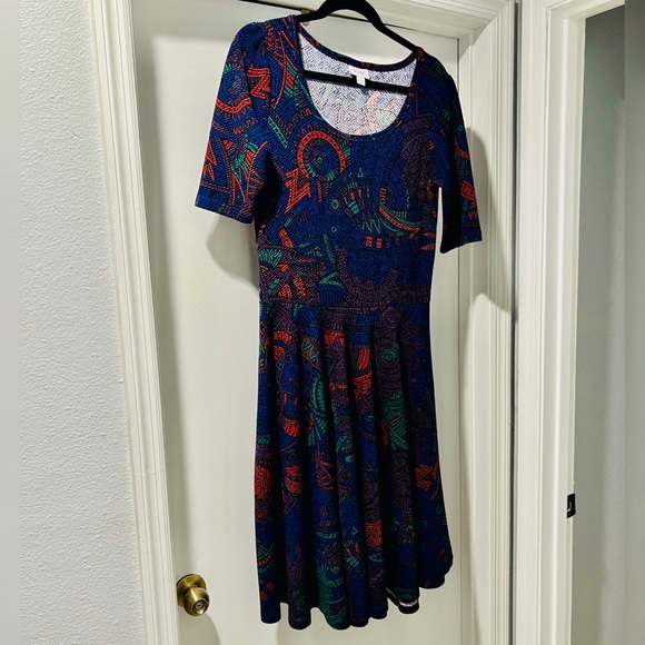 LuLaRoe Nicole Dress Large Limited Release Shapes Pattern - Picture 4 of 7